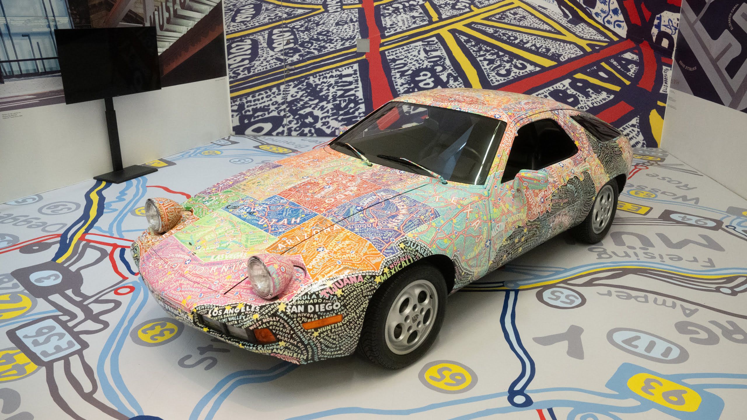 Paula Scher Porsche 928